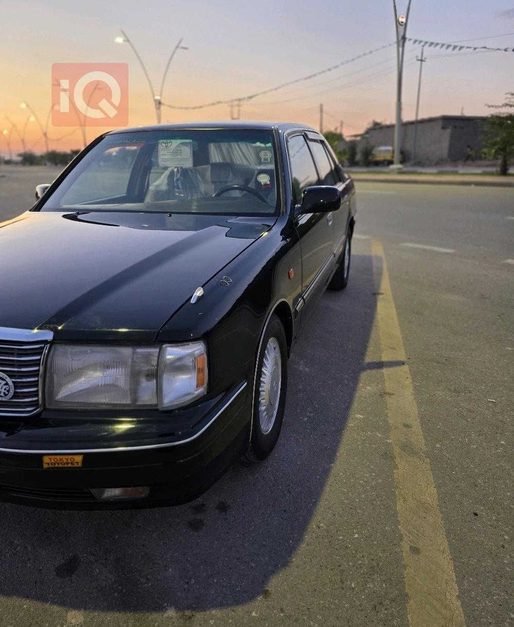 تويوتا كراون